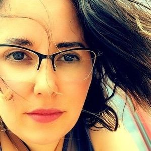 Meet your Posher, Verenice